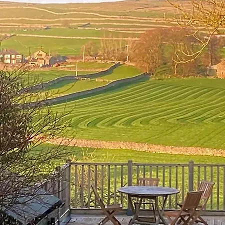 山林小屋 The Sett On The Wharfe