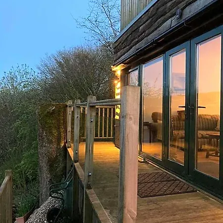 山林小屋 The Sett On The Wharfe